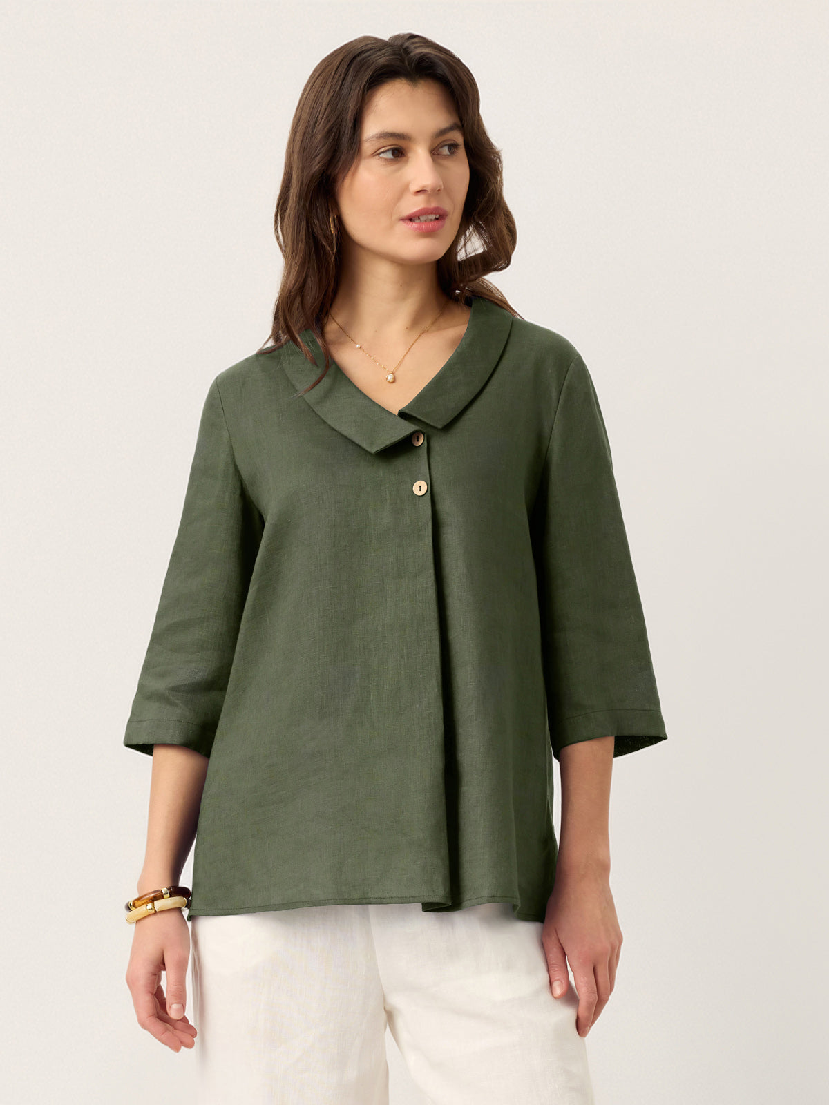 Haut en lin 100 % à col asymétrique et pli inversé OTTILIE