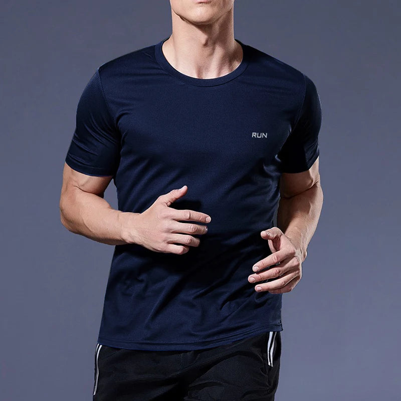 Summer Men Ice Silk t Shirt Short Sleeve t-Shirt Breathable Casual Tops Shirts Quick Dry Running Gym t-Shirts For Men Clothing