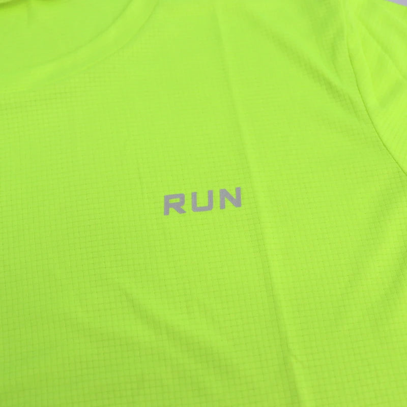 Summer Men Ice Silk t Shirt Short Sleeve t-Shirt Breathable Casual Tops Shirts Quick Dry Running Gym t-Shirts For Men Clothing
