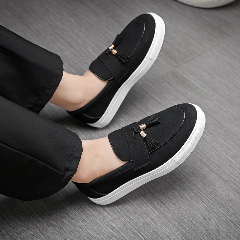 Luxury Dress Shoes for Men Comfy Brand Gentleman Tasseled Loafers Outdoor Shoes Leisure Walk Male Moccasins Suede Leather Man