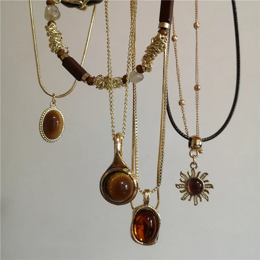 Vintage Leather Brown Stone Sun Pendant Beaded Choker Clavicle Chain Necklace For Women Unique Y2K Personalized Grunge Jewelry