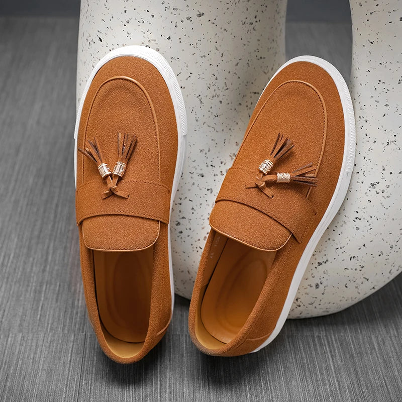 Luxury Dress Shoes for Men Comfy Brand Gentleman Tasseled Loafers Outdoor Shoes Leisure Walk Male Moccasins Suede Leather Man