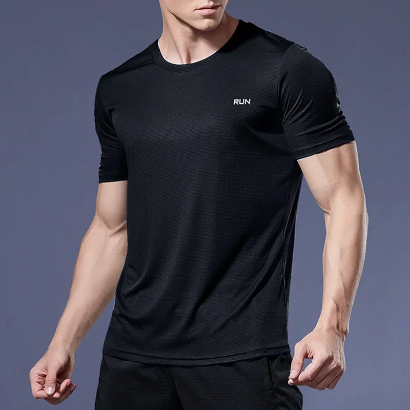 Summer Men Ice Silk t Shirt Short Sleeve t-Shirt Breathable Casual Tops Shirts Quick Dry Running Gym t-Shirts For Men Clothing