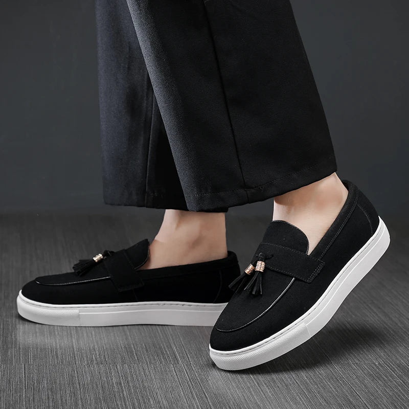 Luxury Dress Shoes for Men Comfy Brand Gentleman Tasseled Loafers Outdoor Shoes Leisure Walk Male Moccasins Suede Leather Man